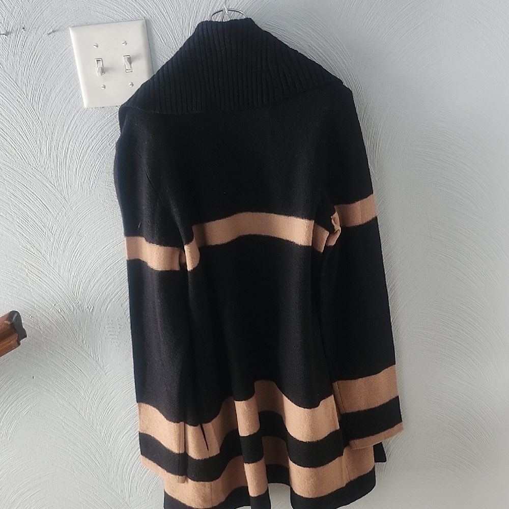 Calvin Klein Women's Black and Tan Cardigan - Picture 4 of 5